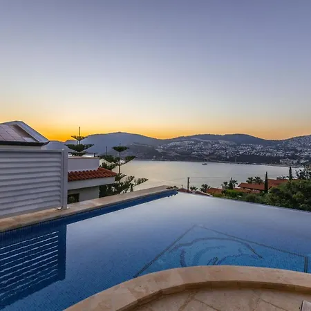 Βίλα Luxury Very Close To Beach, Amazing Sea Views, Heated Salt-water Pool