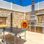 Luxury Very Close To Beach, Amazing Sea Views, Heated Salt-water Pool וילה *