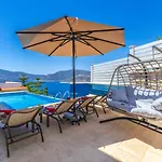 Villa Luxury Very Close To Beach, Amazing Sea Views, Heated Salt-water Pool Kaş