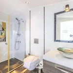 Luxury Very Close To Beach, Amazing Sea Views, Heated Salt-water Pool Villa *
