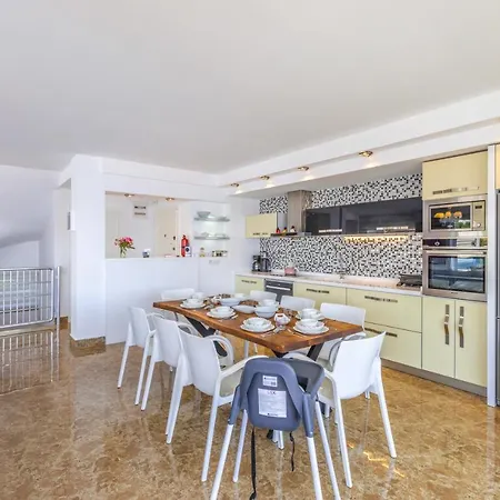 Luxury Very Close To Beach, Amazing Sea Views, Heated Salt-water Pool וילה קס