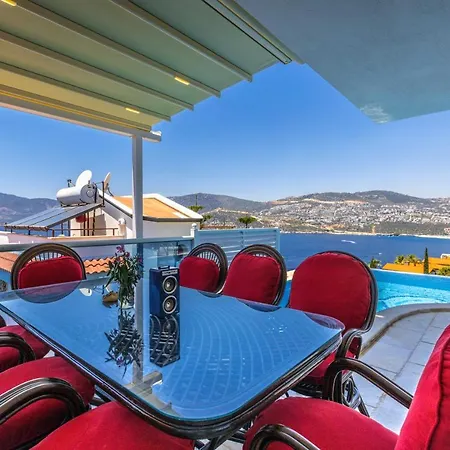 Luxury Very Close To Beach, Amazing Sea Views, Heated Salt-water Pool Villa