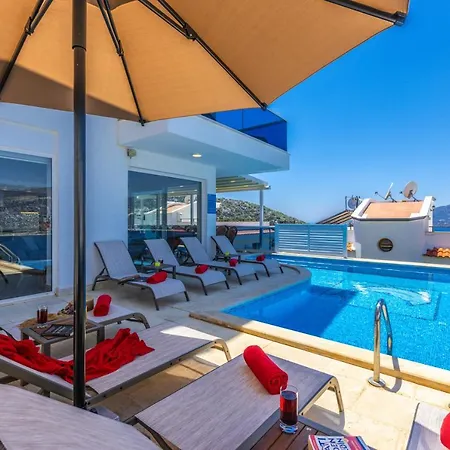 Villa Luxury Very Close To Beach, Amazing Sea Views, Heated Salt-water Pool *